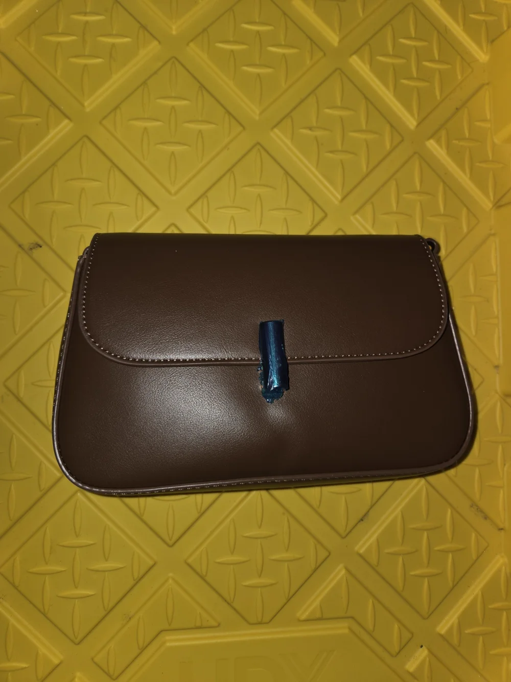 N/A minimalist tan
